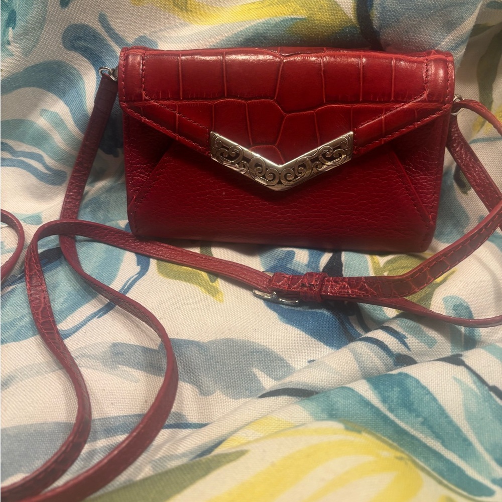 Elegant Red Leather Crossbody Bag